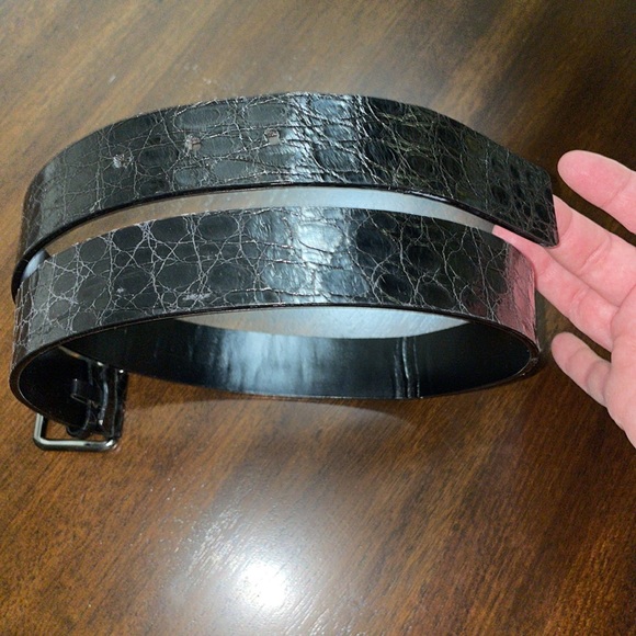 Authentic Gucci crocodile belt (unisex) - Picture 6 of 16